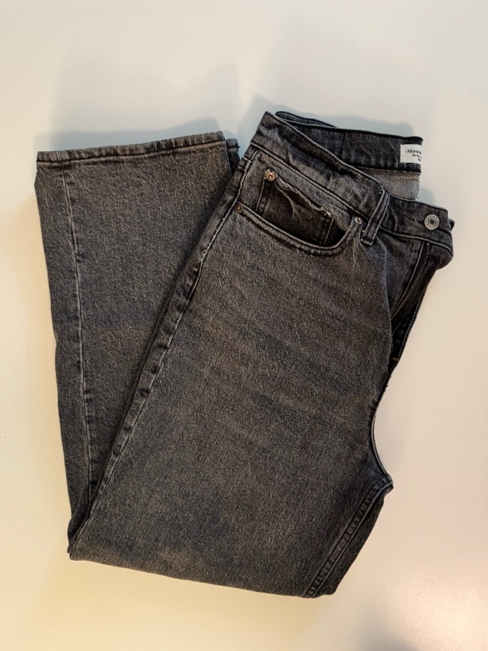 Abercrombie Women’s High Rise Vintage Straight Jeans – Dark Wash Denim
